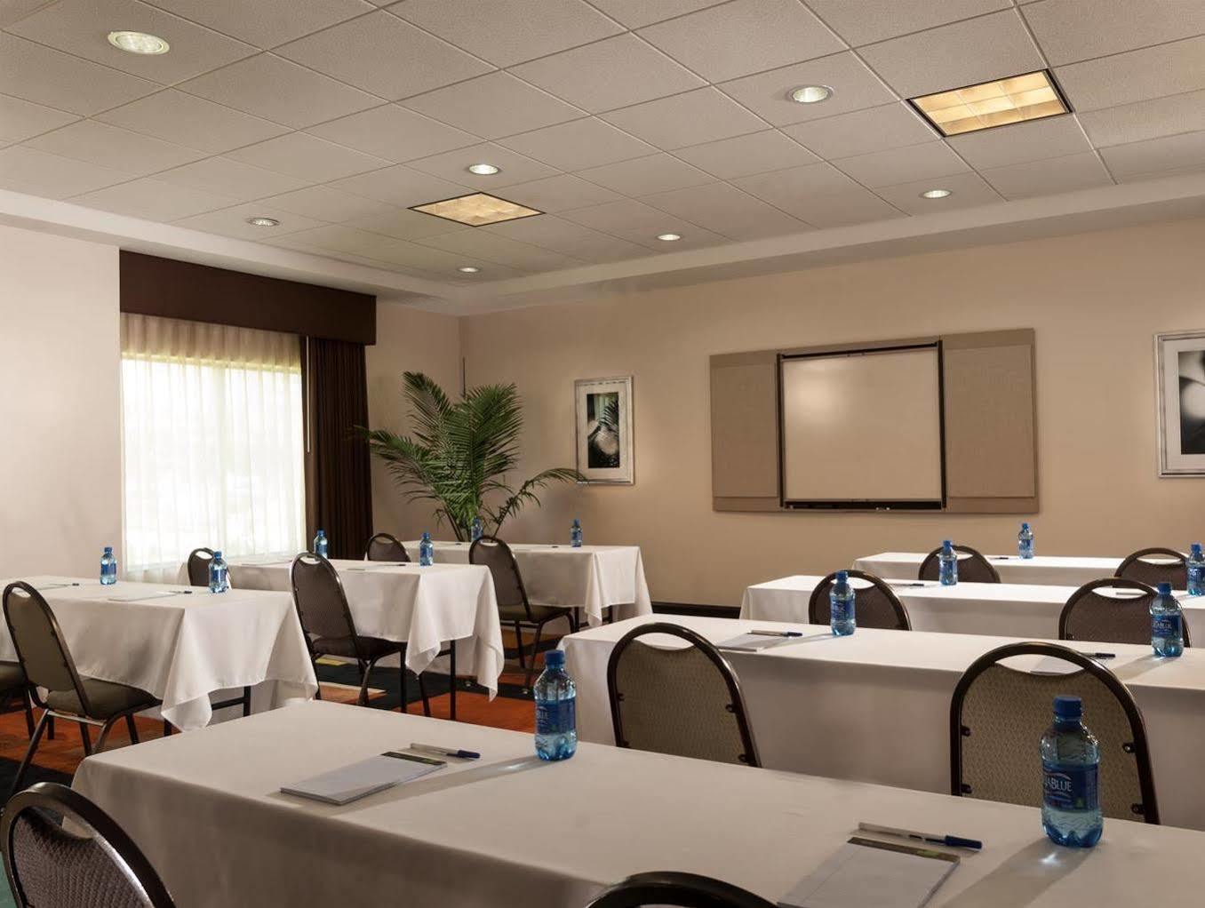 Spark By Hilton Houston Bush Intercontinental Airport Экстерьер фото